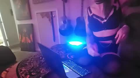 Snapshot of tashaclouds chatting on February 2026 04:52:02 AM tashaclouds online show from February 2026 04:52:02 AM