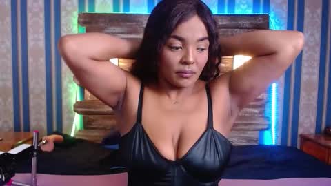 Tasha online show from November 2025 01:31:01 PM