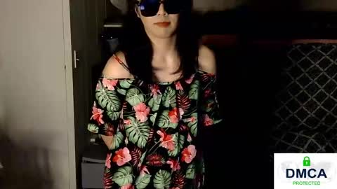 Snapshot of tashakai chatting on February 2025 03:21:01 PM TashaKai online show from February 2025 03:21:01 PM