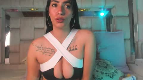 Snapshot of tashi_cute7 chatting on August 2026 11:35:01 AM Tashi online show from August 2026 11:35:01 AM