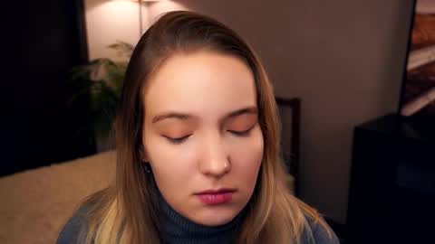 Snapshot of tashinapetitto chatting on October 2025 07:49:01 AM Your Ressie online show from October 2025 07:49:01 AM