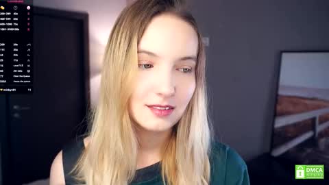 Snapshot of tashinapetitto chatting on October 2025 08:13:01 AM Your Ressie online show from October 2025 08:13:01 AM