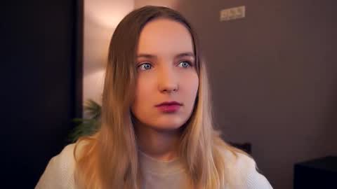 Snapshot of tashinapetitto chatting on October 2025 07:20:01 AM Your Ressie online show from October 2025 07:20:01 AM