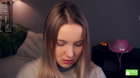 Snapshot of tashinapetitto chatting on November 2025 07:29:02 AM Your Ressie online show from November 2025 07:29:02 AM