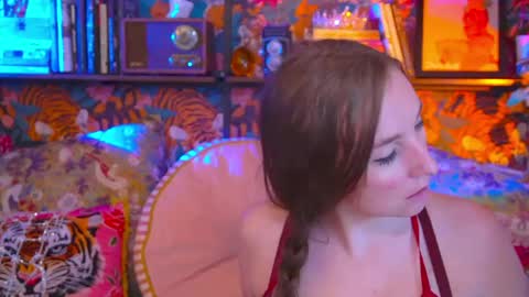 Vivian  Clark online show from May 2026 12:13:02 PM