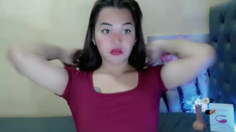 Snapshot of tastefully_yours chatting on September 2025 10:43:01 PM Ms Lendy Versa 3 online show from September 2025 10:43:01 PM