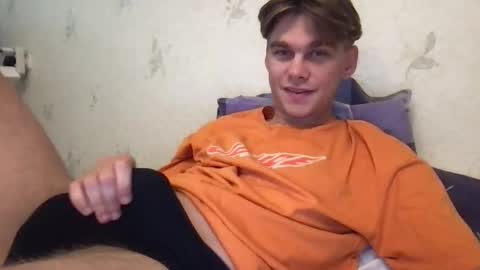 tasteithorny online show from September 2025 10:26:01 AM