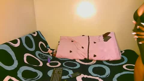 Snapshot of tastie_t chatting on October 2025 02:42:02 PM tastie_t online show from October 2025 02:42:02 PM