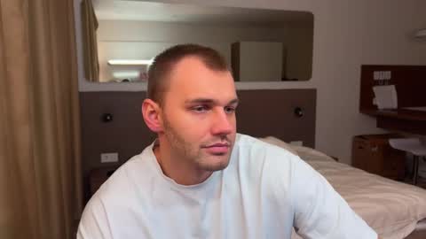 My shows 2100500 UTC3 online show from October 2025 07:15:02 PM