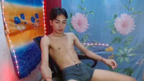 Snapshot of tastylicious_kim chatting on December 2024 04:33:02 AM Ask me online show from December 2024 04:33:02 AM