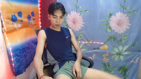 Snapshot of tastylicious_kim chatting on January 2025 06:13:02 AM Ask me online show from January 2025 06:13:02 AM