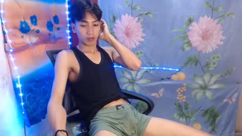 Snapshot of tastylicious_kim chatting on February 2025 01:16:02 PM Ask me online show from February 2025 01:16:02 PM