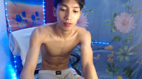 Snapshot of tastylicious_kim chatting on February 2025 11:27:01 AM Ask me online show from February 2025 11:27:01 AM
