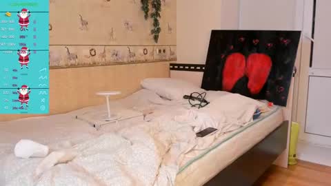 Lizzy online show from December 2024 04:17:01 PM