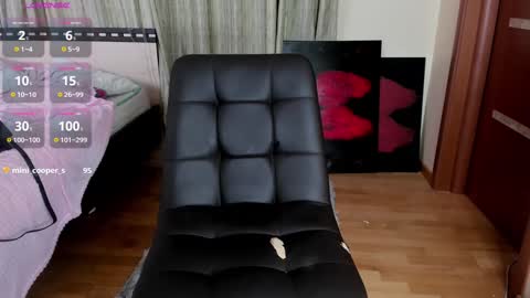 Lizzy online show from January 2025 05:10:01 PM