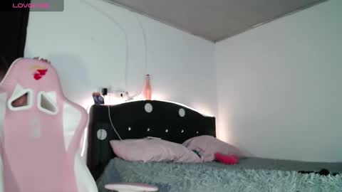 Snapshot of tati_g chatting on December 2024 03:58:01 AM Tati Garcia online show from December 2024 03:58:01 AM