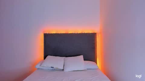 Snapshot of tatiana_2000 chatting on February 2026 12:48:01 AM Tatiana online show from February 2026 12:48:01 AM