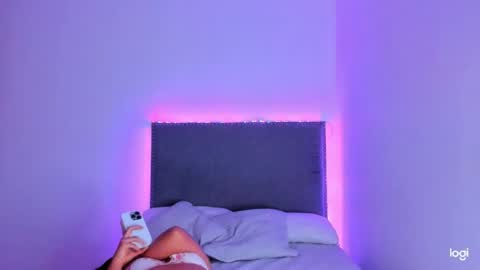 Snapshot of tatiana_2000 chatting on March 2026 02:17:01 AM Tatiana online show from March 2026 02:17:01 AM