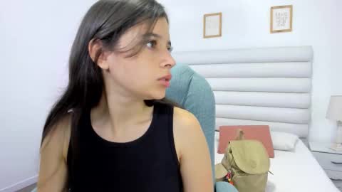 Snapshot of tatiana_arboleda chatting on September 2025 03:34:01 PM tatiana_arboleda online show from September 2025 03:34:01 PM