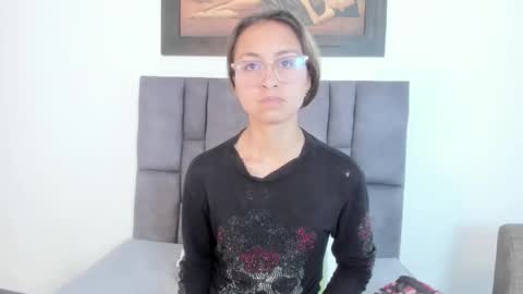 Snapshot of tatiana_valencia chatting on May 2026 12:54:01 PM Tati online show from May 2026 12:54:01 PM