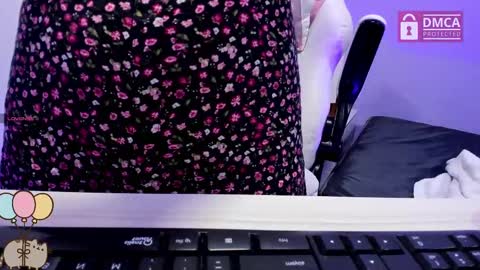 i am tatiana  online show from November 2025 12:38:02 PM