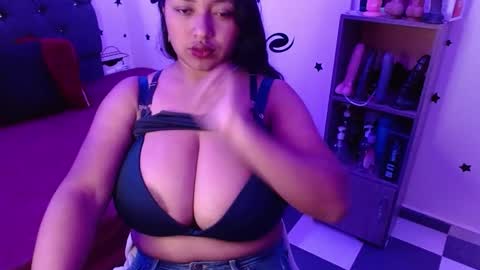 Snapshot of tatiana_wd chatting on January 2025 02:40:01 AM tatiana online show from January 2025 02:40:01 AM