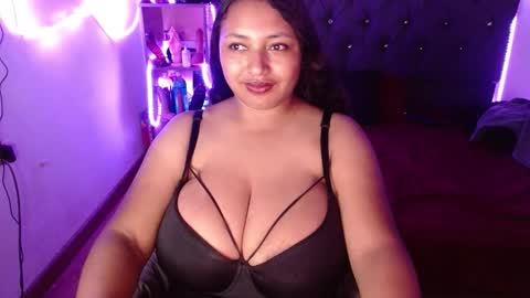 Snapshot of tatiana_wd chatting on May 2026 02:17:02 AM tatiana online show from May 2026 02:17:02 AM