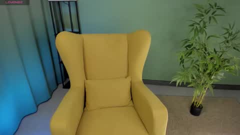 Snapshot of taticamomile chatting on March 2026 04:19:01 AM Tatica online show from March 2026 04:19:01 AM