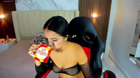 T A T I  online show from February 2026 07:19:02 PM