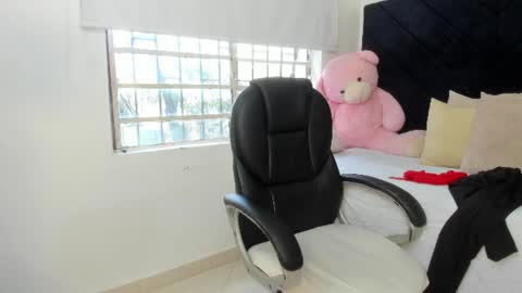 tatikanyx online show from June 2026 08:58:01 PM