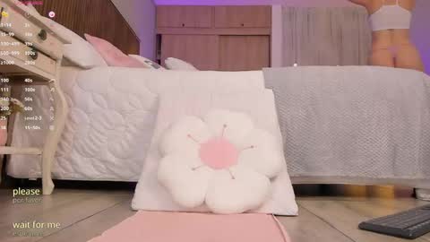 Tatiana      independent girl  online show from May 2026 11:59:01 AM