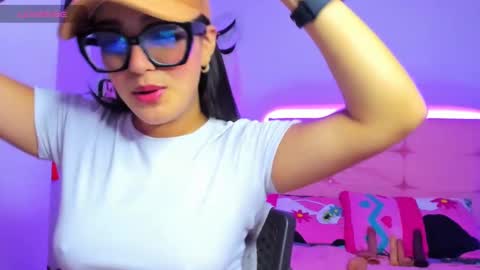 Tatiss online show from December 2024 01:37:02 AM