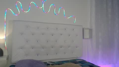 tatix online show from October 2025 01:19:01 PM