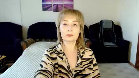 Snapshot of tattease chatting on May 2026 12:57:01 PM Tattease online show from May 2026 12:57:01 PM