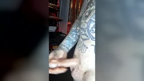 Snapshot of tatted_savage chatting on July 2026 07:59:02 AM tatted_savage online show from July 2026 07:59:02 AM