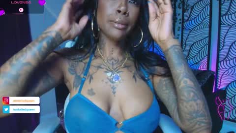 Tatted Queen online show from November 2025 07:36:01 PM