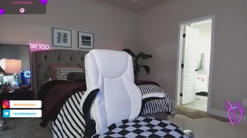 Tatted Queen online show from November 2025 09:41:02 PM