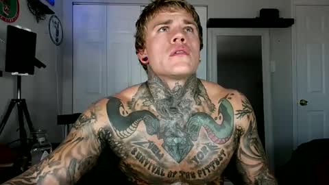 Snapshot of tatteddaddy9000 chatting on October 2025 05:10:02 PM D-Man online show from October 2025 05:10:02 PM