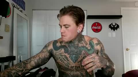 Snapshot of tatteddaddy9000 chatting on October 2025 01:20:01 PM D-Man online show from October 2025 01:20:01 PM