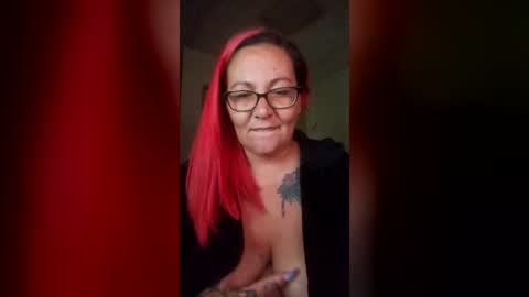 Snapshot of tattedlove04 chatting on June 2026 03:53:02 AM tattedlove04 online show from June 2026 03:53:02 AM