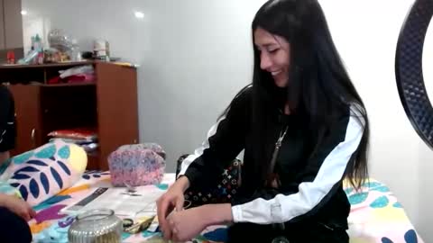 tatto_smoke_couple online show from December 2025 04:31:02 AM