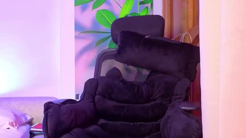 Snapshot of tattokoi chatting on February 2026 01:32:02 AM tattokoi online show from February 2026 01:32:02 AM