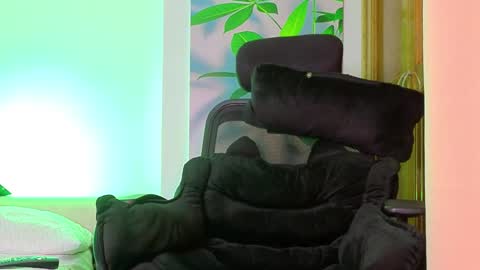 Snapshot of tattokoi chatting on March 2026 01:11:01 AM tattokoi online show from March 2026 01:11:01 AM