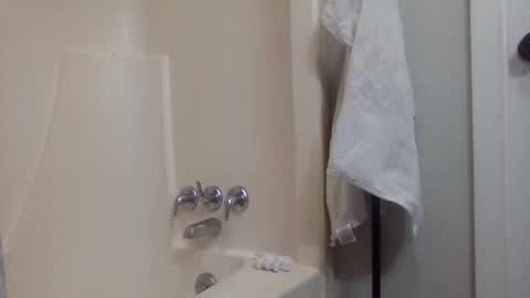 Snapshot of tattoo3333 chatting on February 2025 03:13:01 AM tattoo3333 online show from February 2025 03:13:01 AM