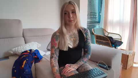 tattoobbgirl online show from February 2026 04:16:02 PM