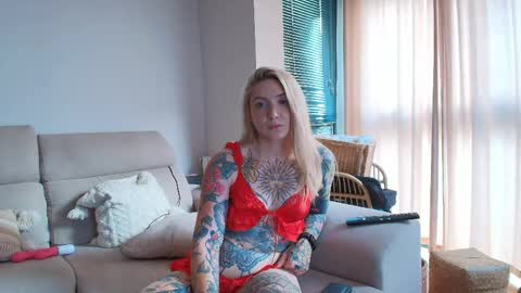tattoobbgirl online show from April 2026 05:30:01 PM