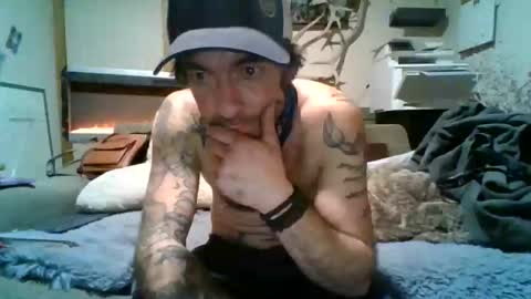 Snapshot of tattoodrancher chatting on October 2025 05:44:02 AM tattood rancher online show from October 2025 05:44:02 AM
