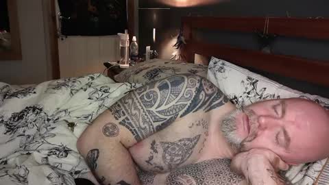 Snapshot of tattooeddilf01 chatting on December 2024 05:39:02 AM Tattooeddilf 01 online show from December 2024 05:39:02 AM