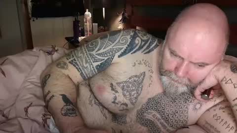 Snapshot of tattooeddilf01 chatting on December 2024 01:51:01 AM Tattooeddilf 01 online show from December 2024 01:51:01 AM
