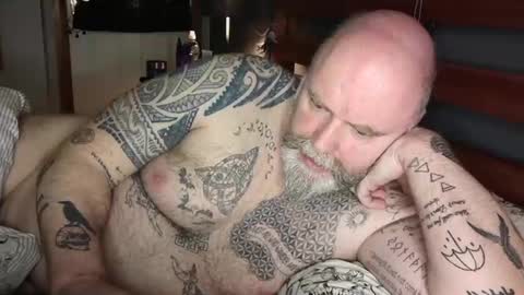 Snapshot of tattooeddilf01 chatting on January 2025 04:39:02 AM Tattooeddilf 01 online show from January 2025 04:39:02 AM